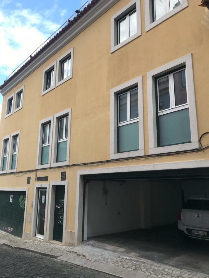 Prime Location - Historic District With Private Parking Apartment Lisbon Bagian luar foto