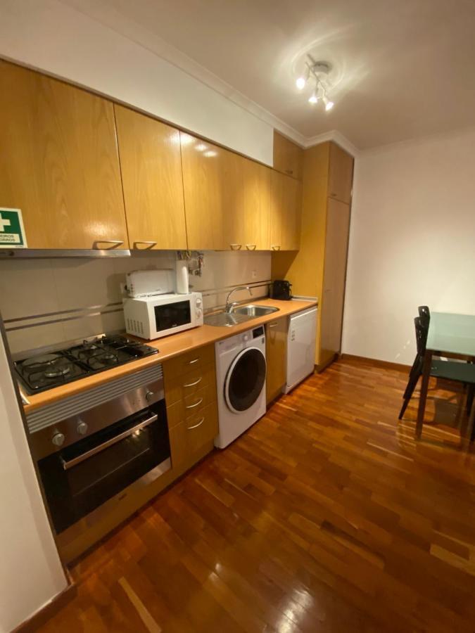 Prime Location - Historic District With Private Parking Apartment Lisbon Bagian luar foto